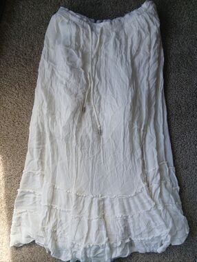 Flowy Midi Skirt White Ruffle
